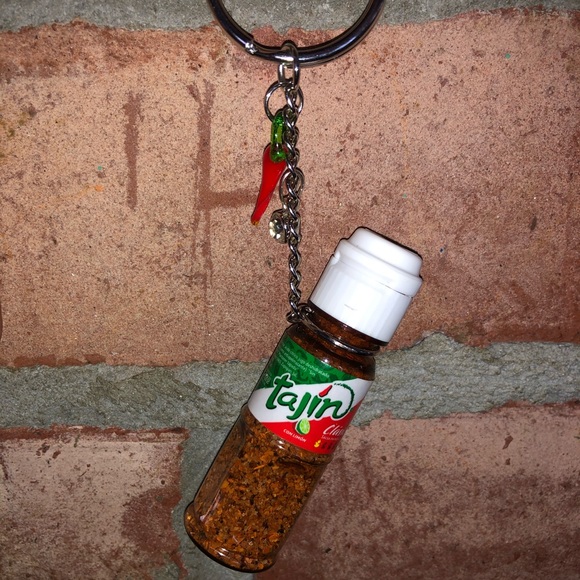 Refillable Tajin  Keychain - Picture 1 of 1
